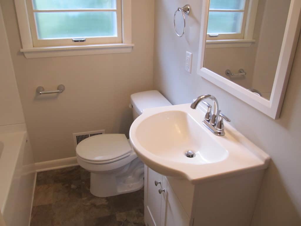 Upstairs Bathroom After